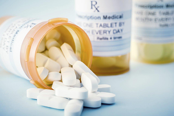 Gov. LePage Introduces Opioid Prescription Bill (WABI)