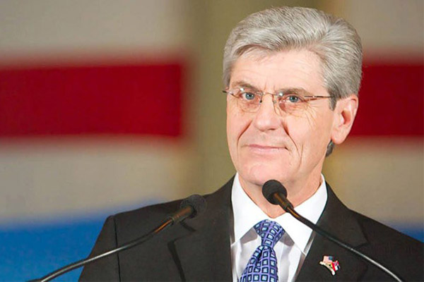 Mississippi governor signs workforce training fund into law (AP)